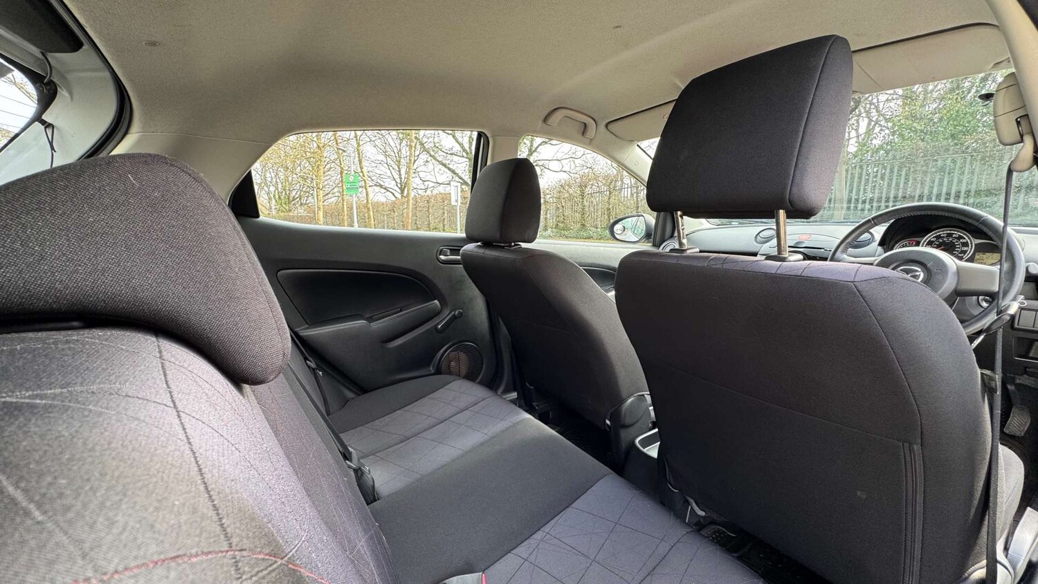 Used Mazda Mazda2 2011 for sale - 77735002: Photo 20