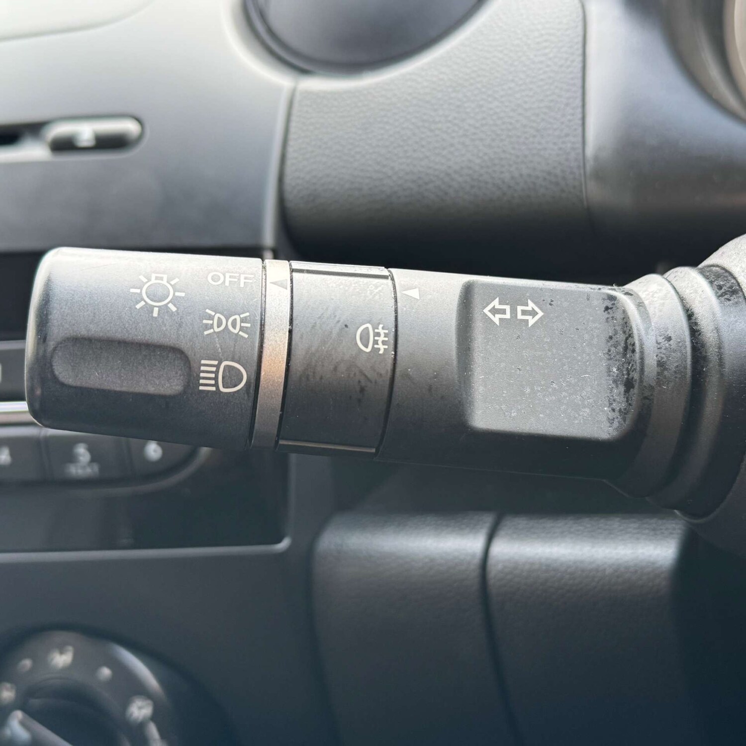 Used Mazda Mazda2 2011 for sale - 77735002: Photo 24