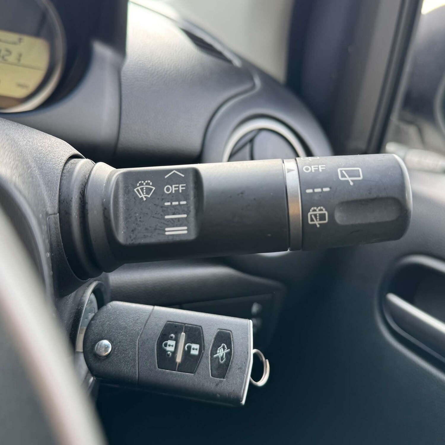 Used Mazda Mazda2 2011 for sale - 77735002: Photo 25