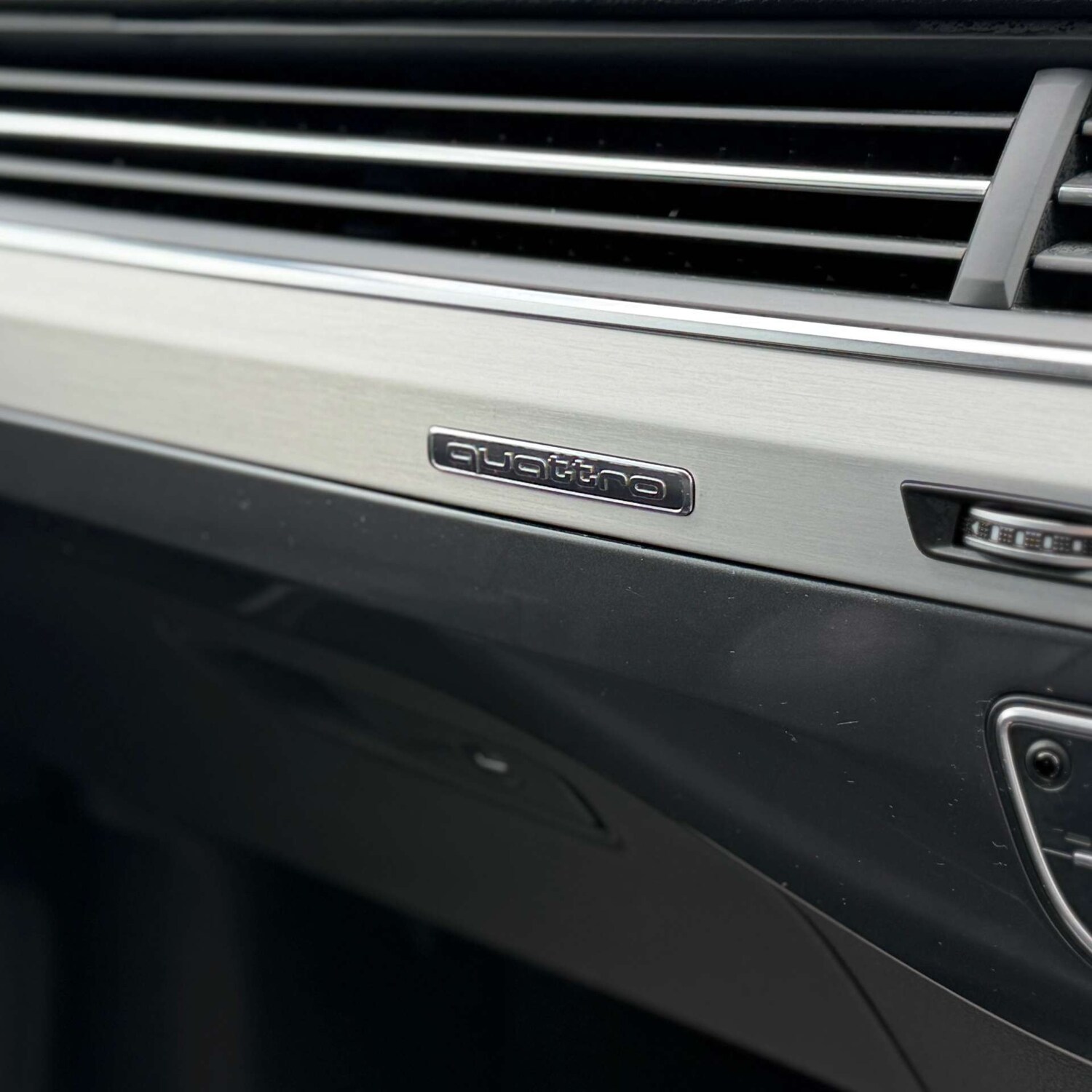 Used Audi Q7 2018 for sale - 78128726: Photo 17