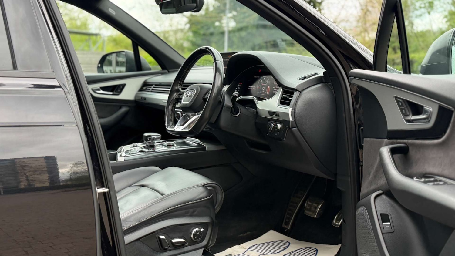 Used Audi Q7 2018 for sale - 78128726: Photo 42