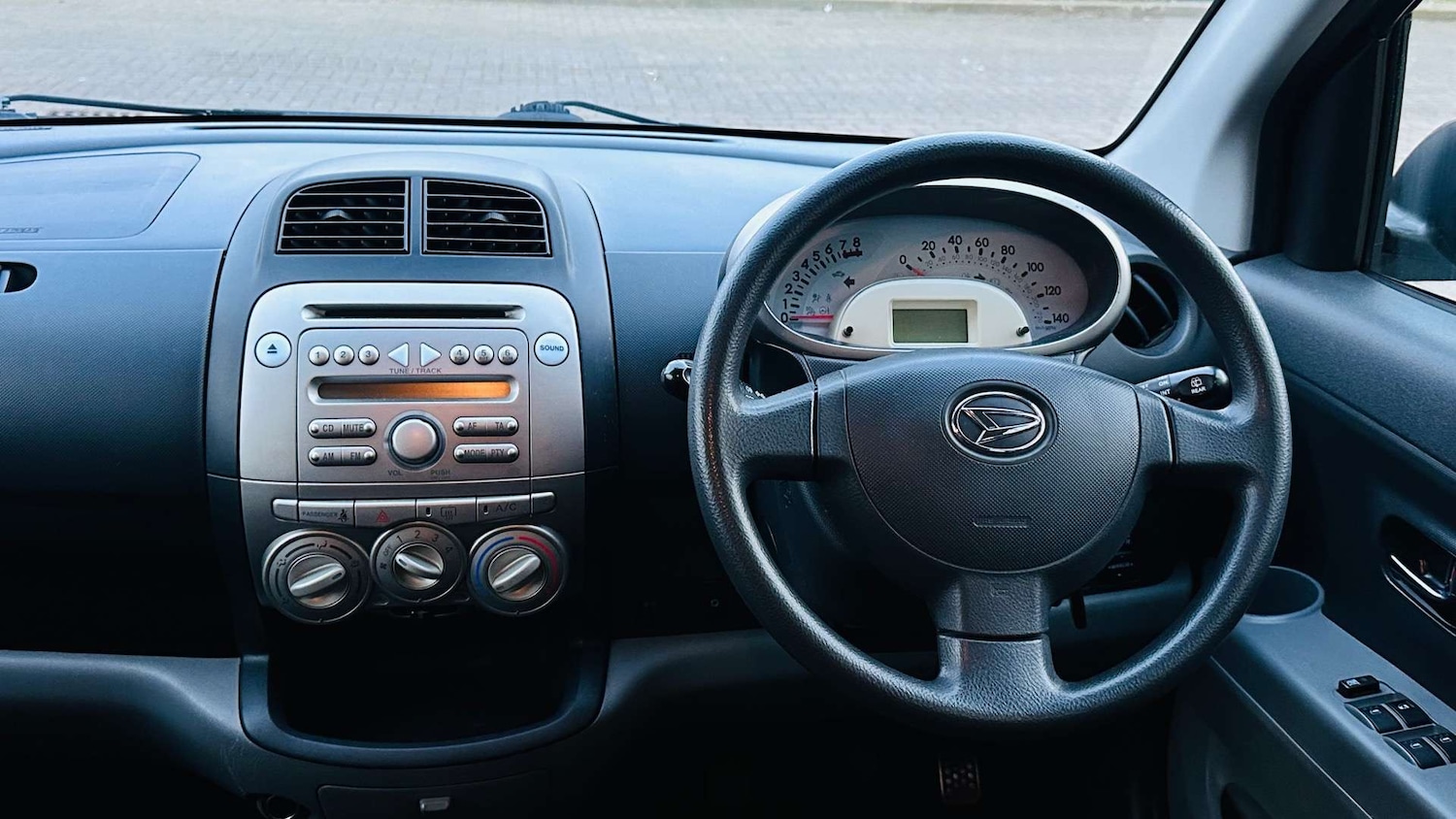 Used Daihatsu Sirion 2009 for sale - 76363855: Photo 10