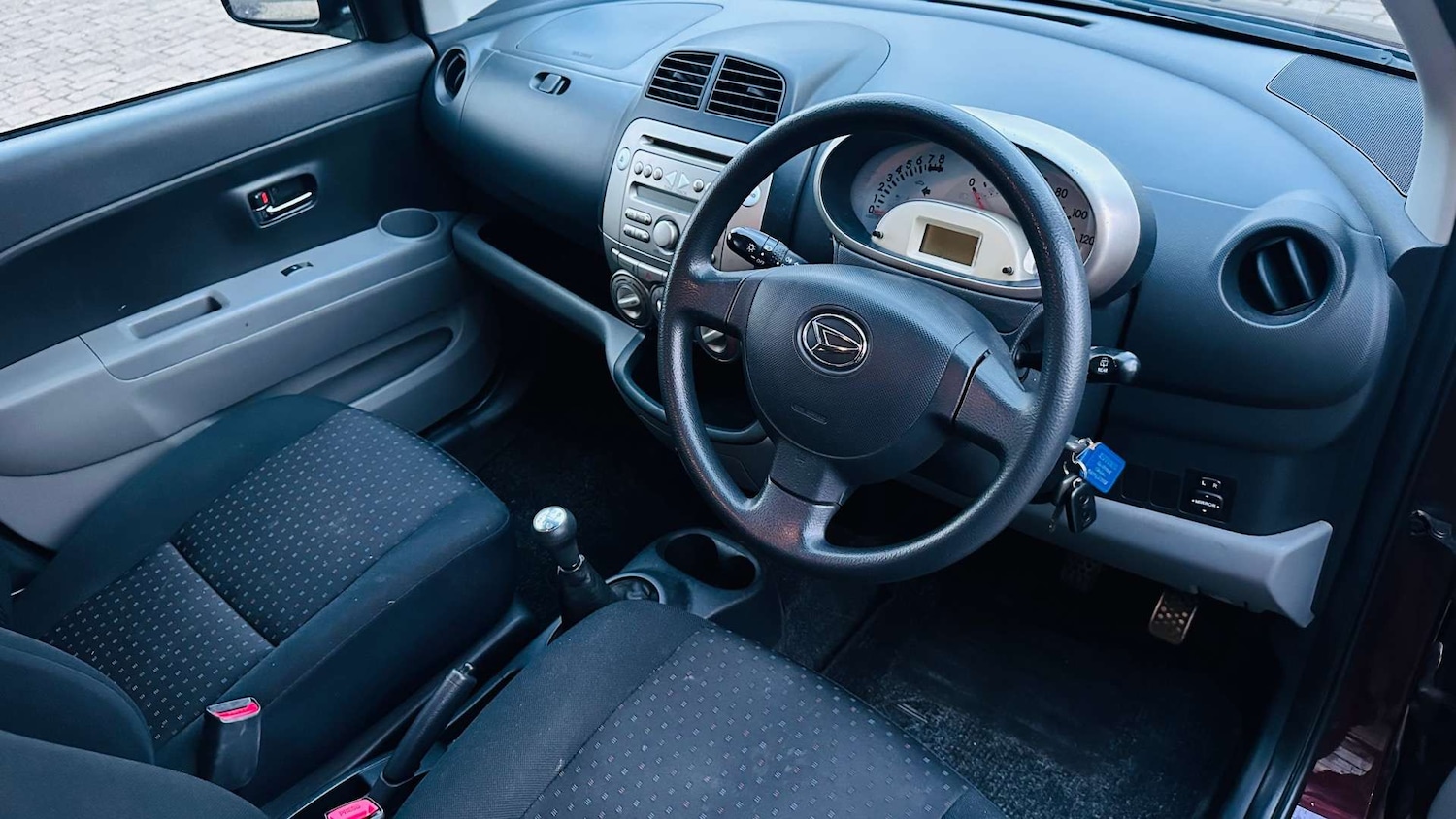 Used Daihatsu Sirion 2009 for sale - 76363855: Photo 12