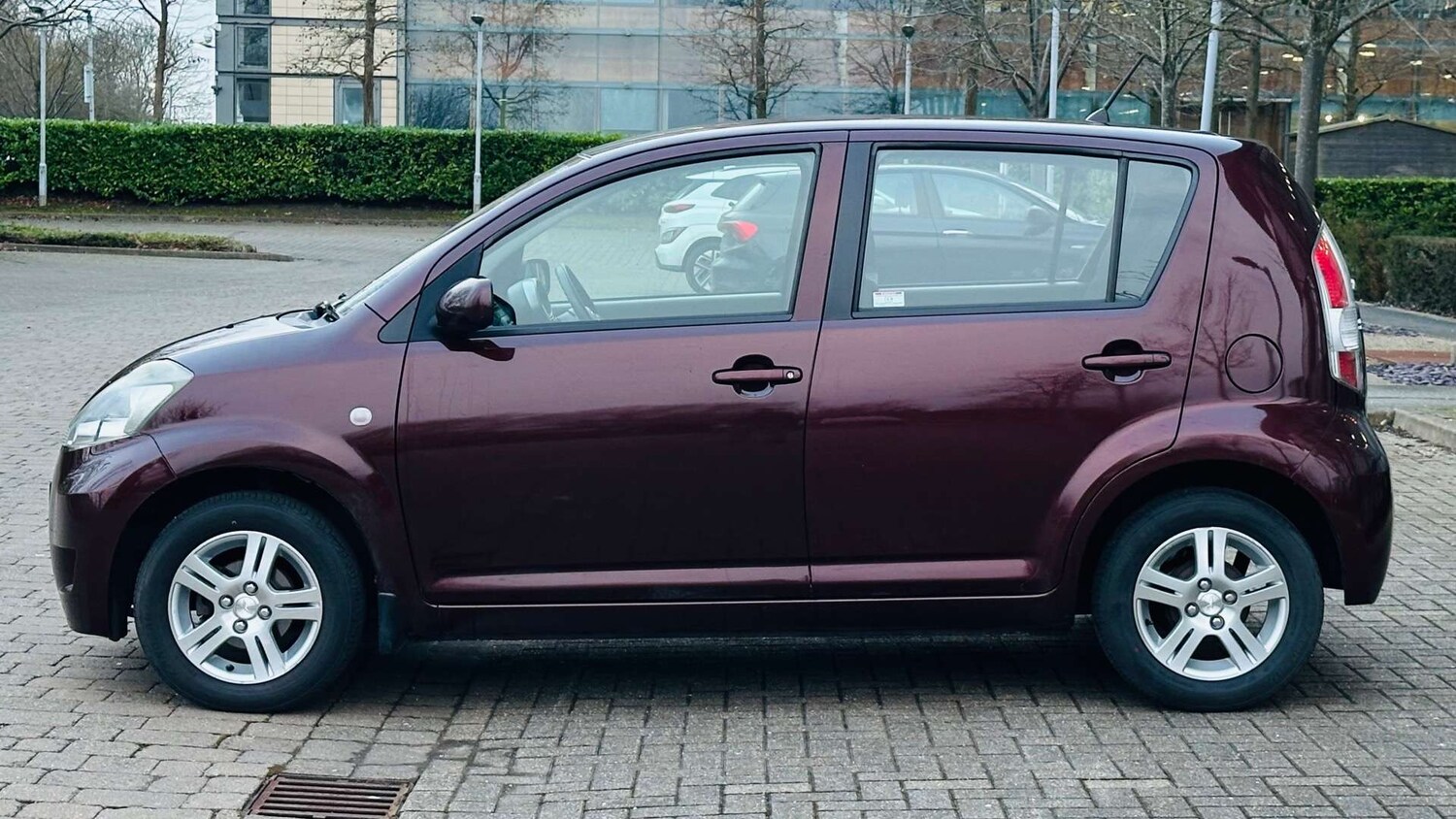 Used Daihatsu Sirion 2009 for sale - 76363855: Photo 5