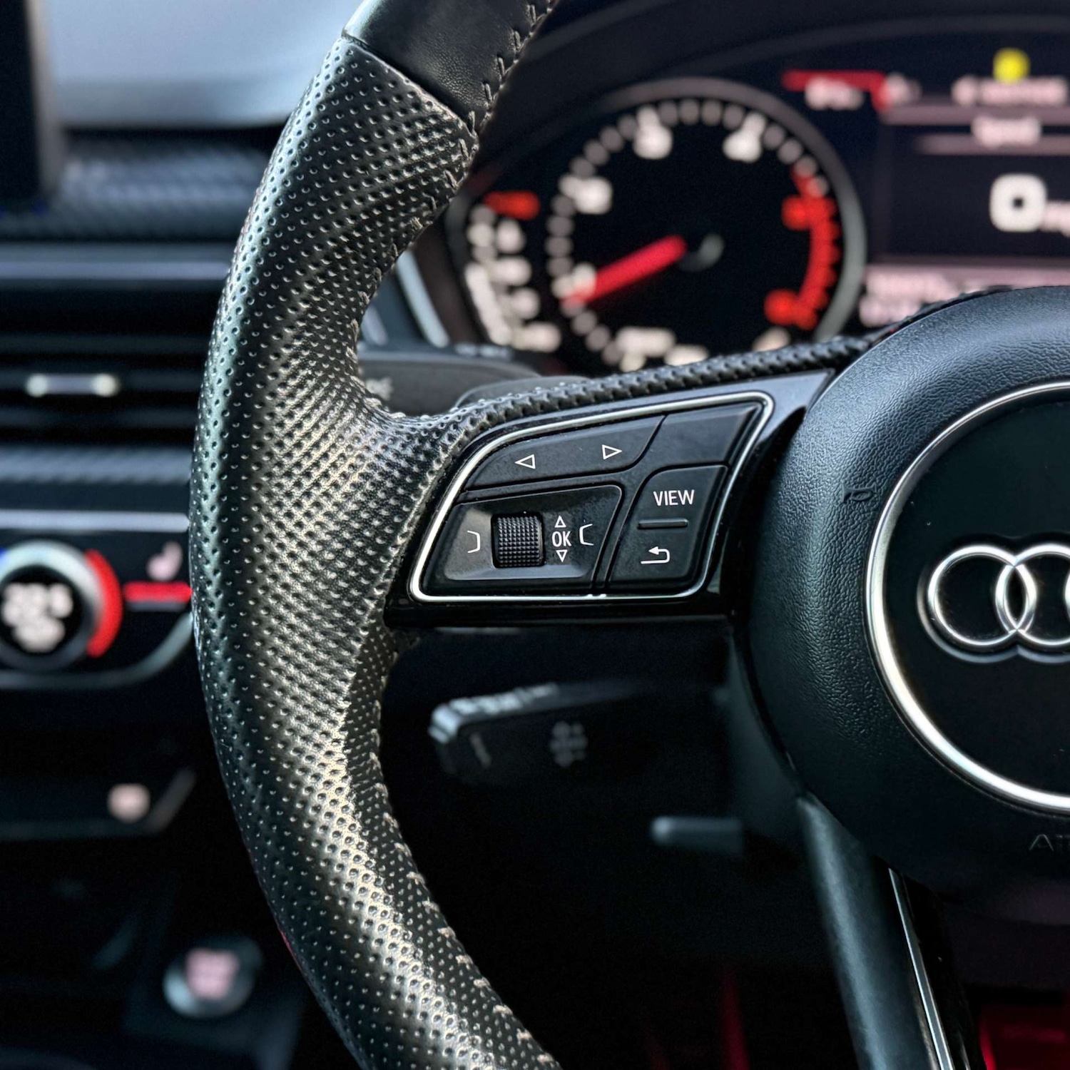 Used Audi A4 2018 for sale - 77637092: Photo 49