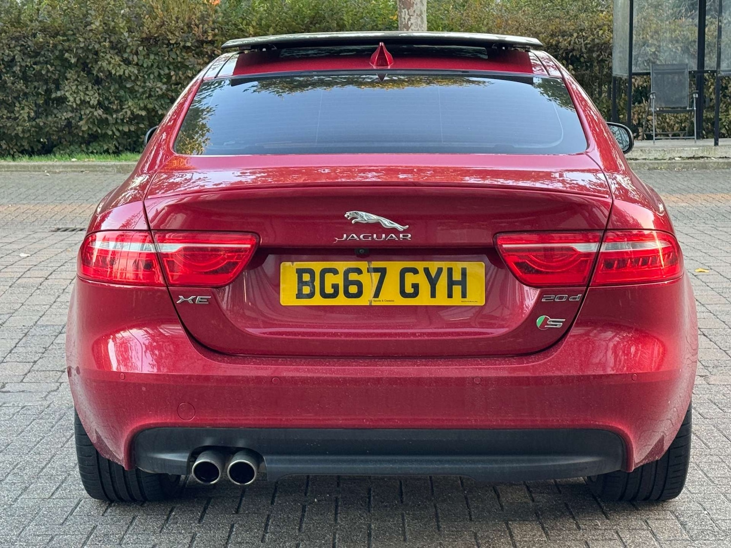Used Jaguar XE 2017 for sale - 76187350: Photo 8