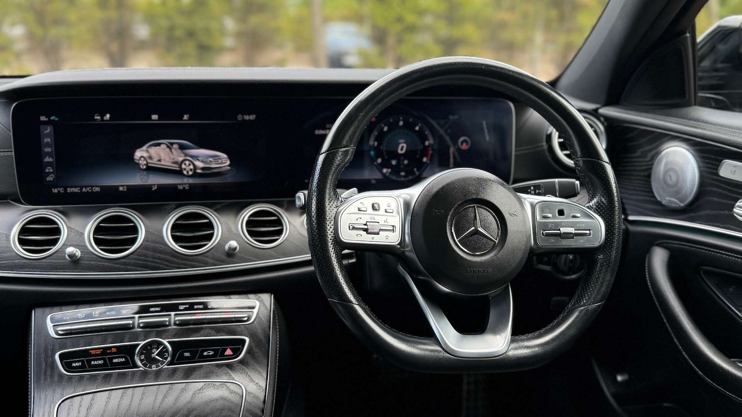 Used Mercedes-Benz E Class 2019 for sale - 76533606: Photo 29