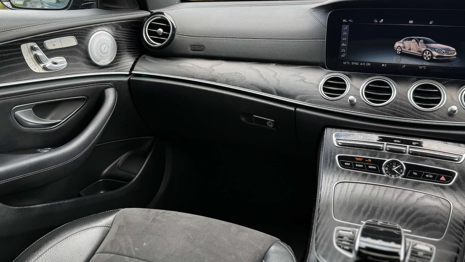 Used Mercedes-Benz E Class 2019 for sale - 76533606: Photo 43