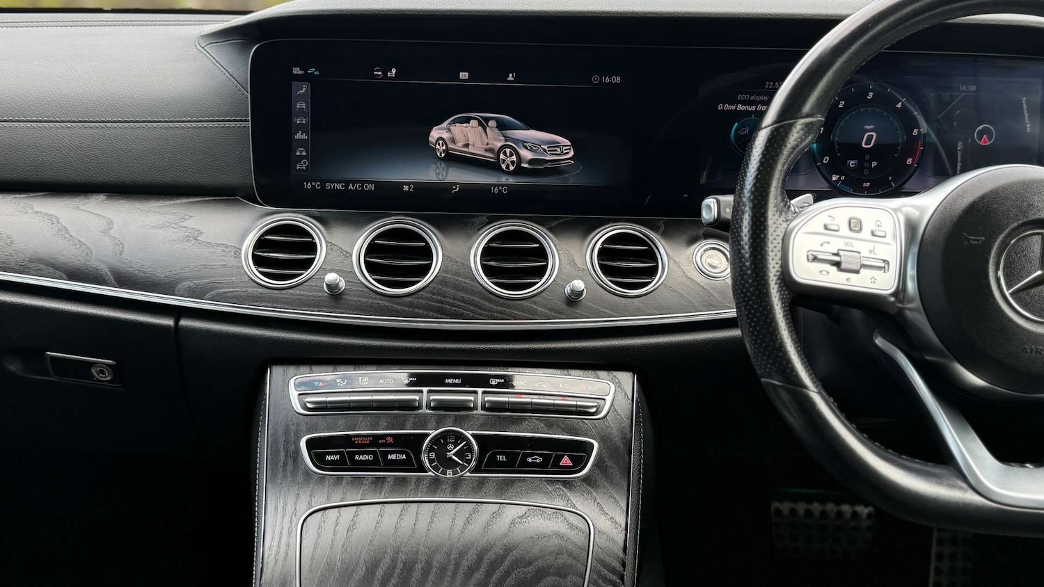 Used Mercedes-Benz E Class 2019 for sale - 76533606: Photo 44