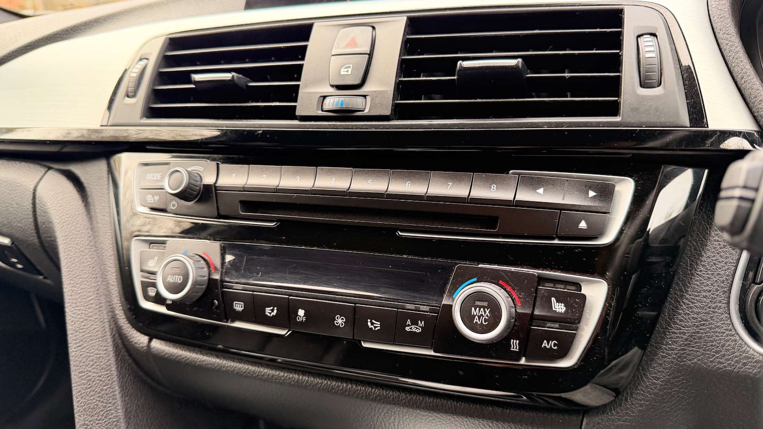 Used BMW 3 Series 2017 for sale - 77094952: Photo 13