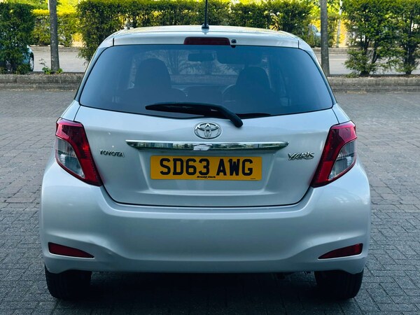 Used Toyota Yaris 2013 for sale - 76277471: Photo 14