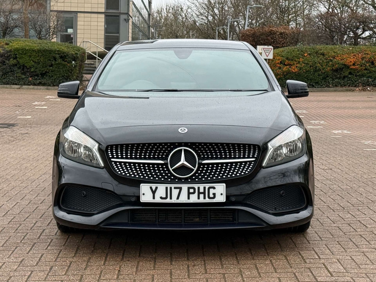 Used Mercedes-Benz A-Class 2017 for sale - 77236291: Photo 2