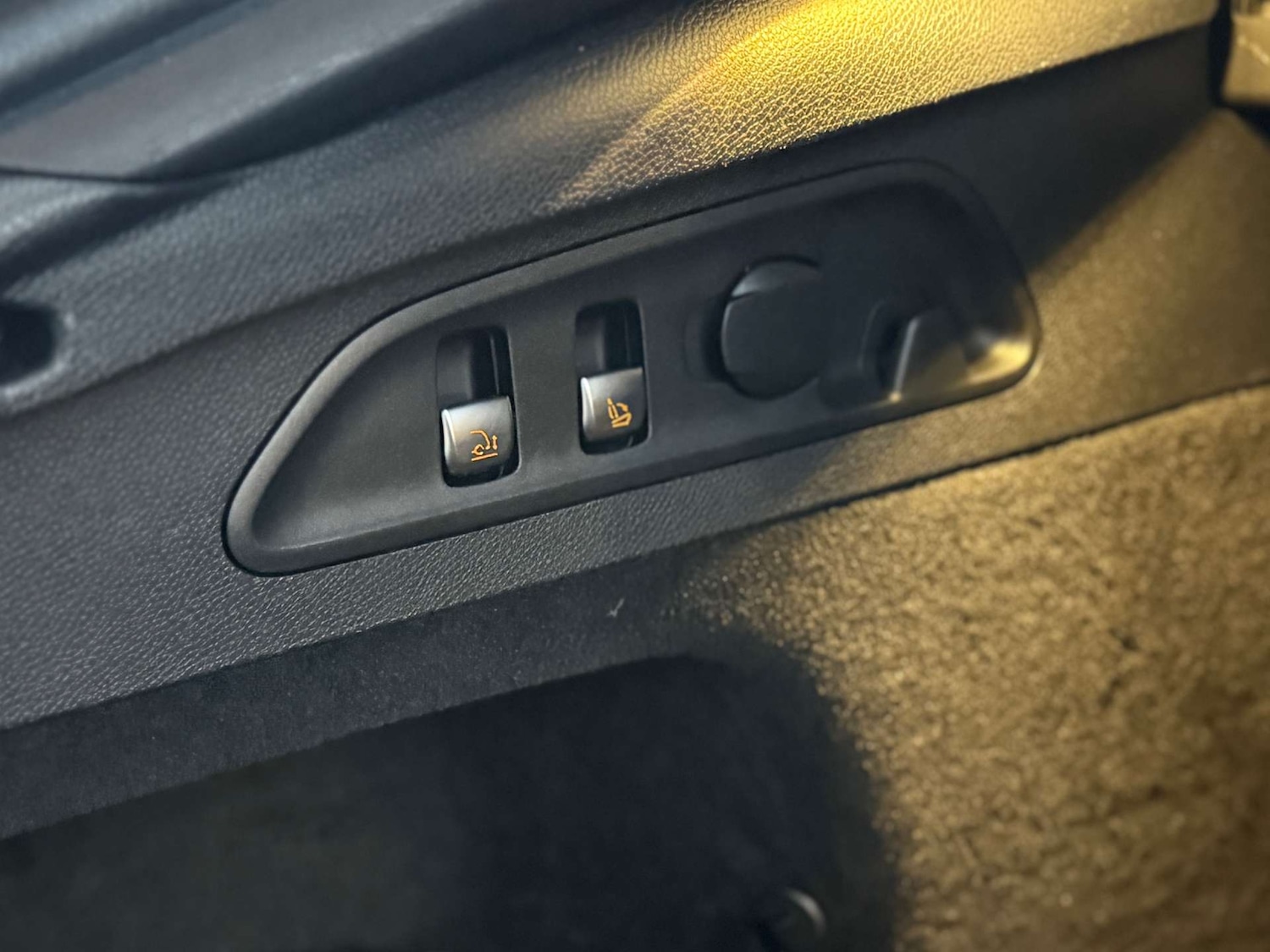 Used Mercedes-Benz GLC 2020 for sale - 77053557: Photo 56