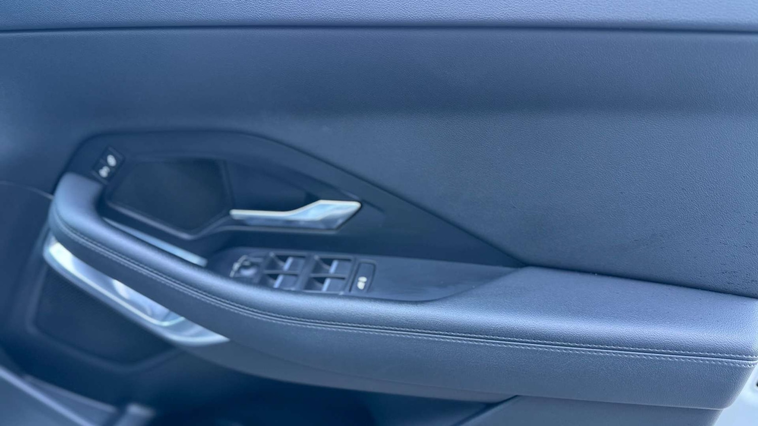 Used Jaguar E-Pace 2019 for sale - 78056716: Photo 13