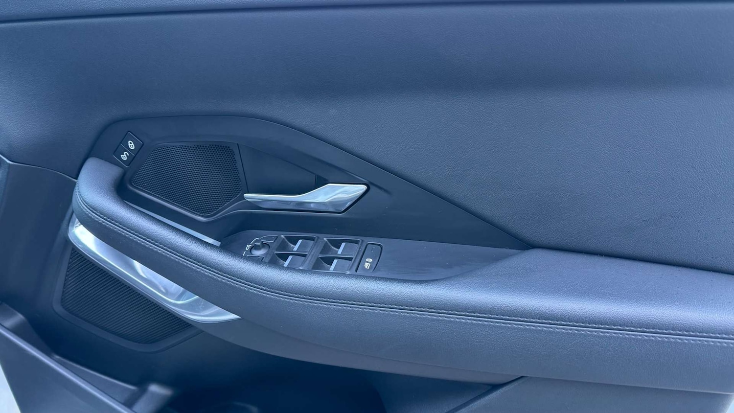 Used Jaguar E-Pace 2019 for sale - 78056716: Photo 18