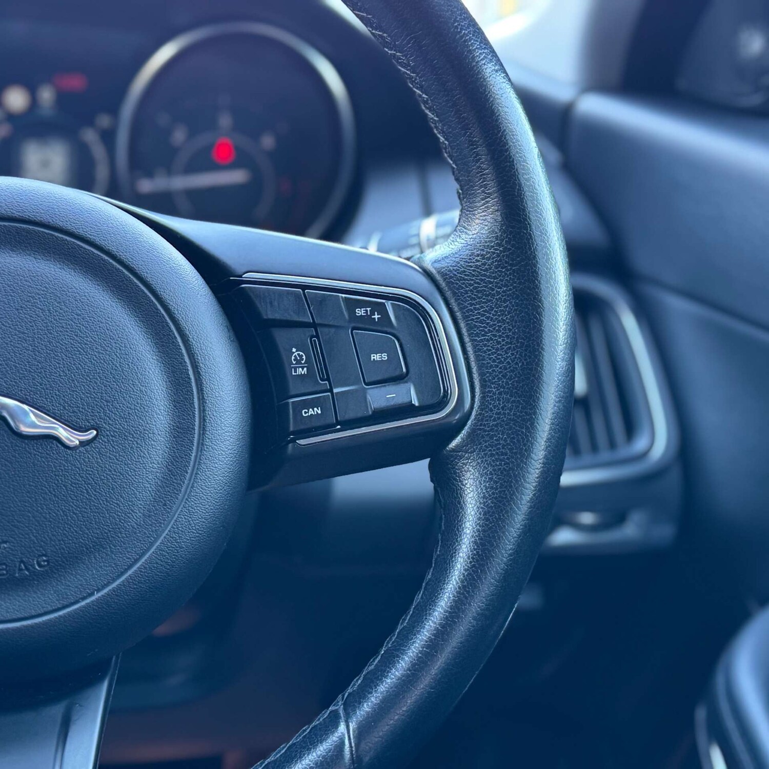 Used Jaguar E-Pace 2019 for sale - 78056716: Photo 21