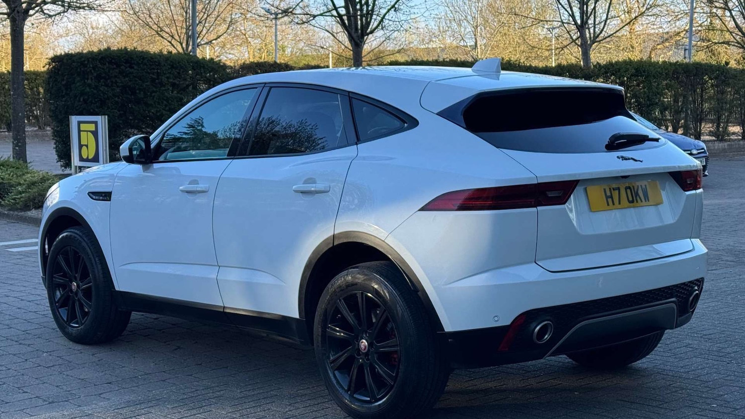Used Jaguar E-Pace 2019 for sale - 78056716: Photo 4
