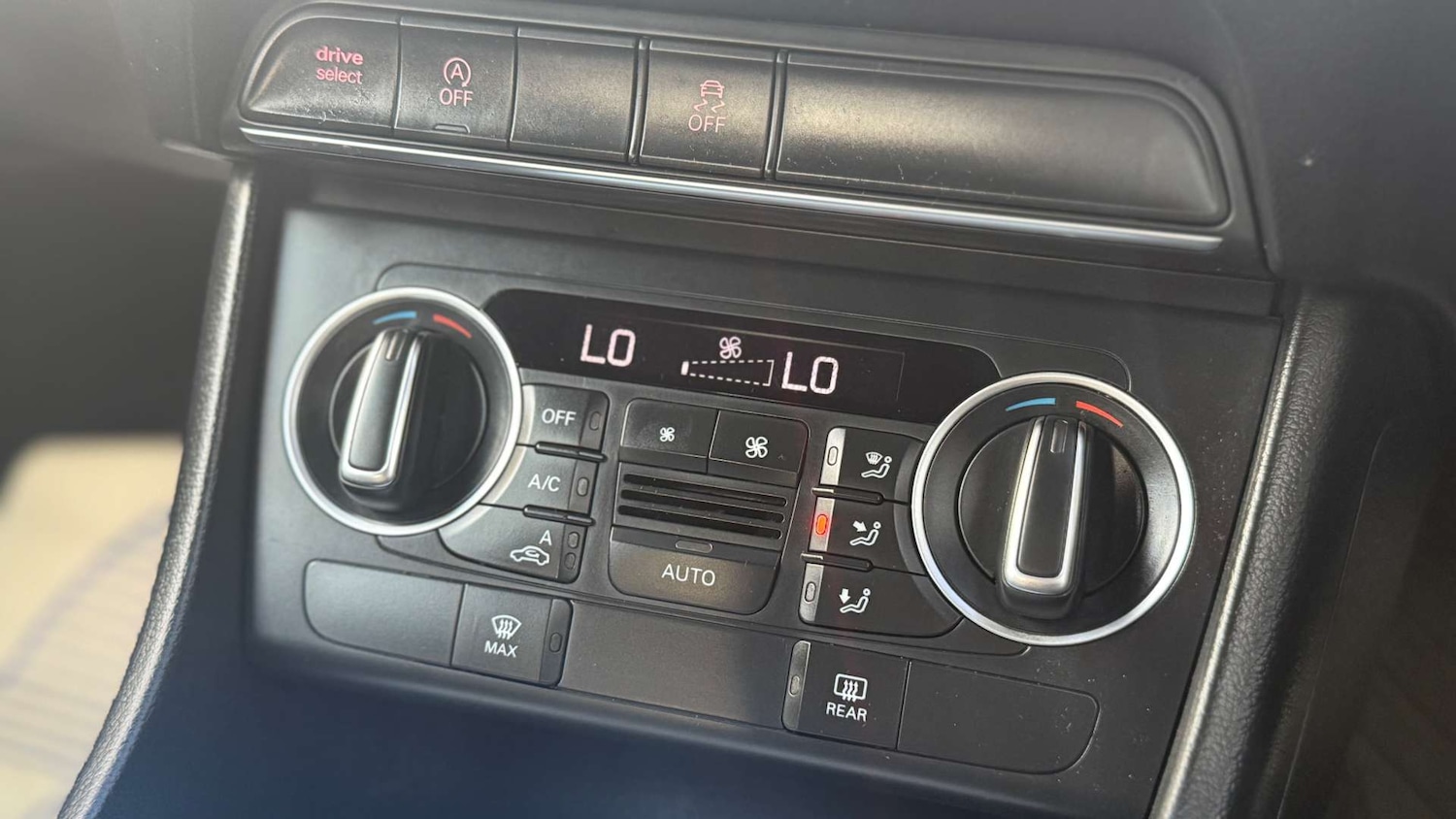 Used Audi Q3 2015 for sale - 76527417: Photo 18