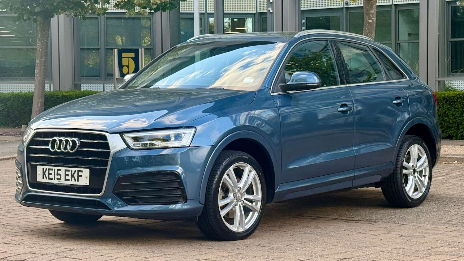 Used Audi Q3 2015 for sale - 76527417: Photo 3