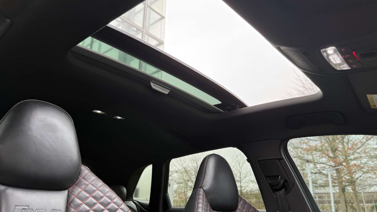 Used Audi RS3 2015 for sale - 76971039: Photo 32