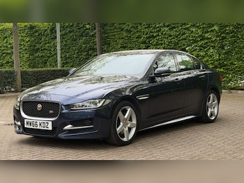 Used Jaguar XE 2017 for sale - 78389804: Photo