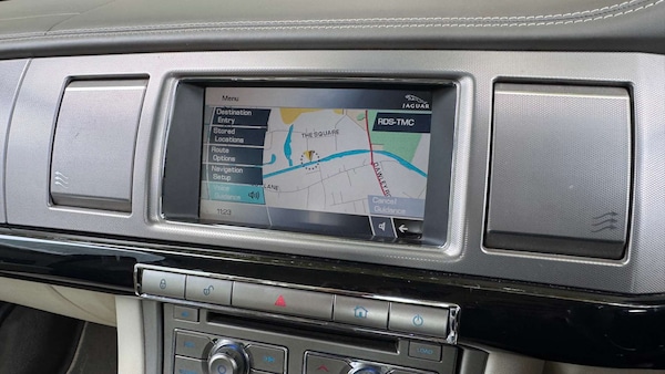 Used Jaguar XF 2010 for sale - 76235441: Photo 22