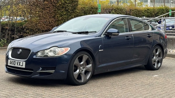 Used Jaguar XF 2010 for sale - 76235441: Photo 2