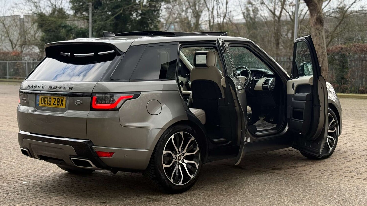 Used Land Rover Range Rover Sport 2019 for sale - 77366782: Photo 14