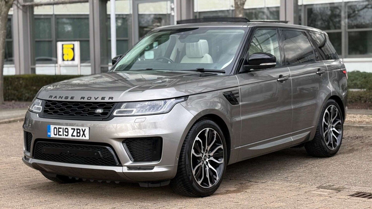 Used Land Rover Range Rover Sport 2019 for sale - 77366782: Photo 18