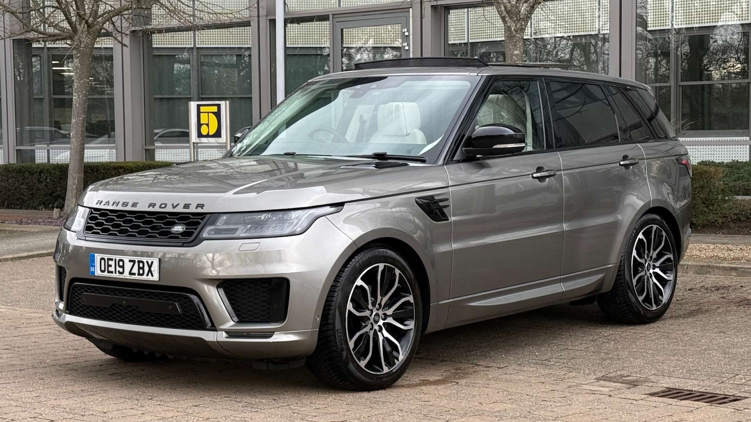 Used Land Rover Range Rover Sport 2019 for sale - 77366782: Photo 5