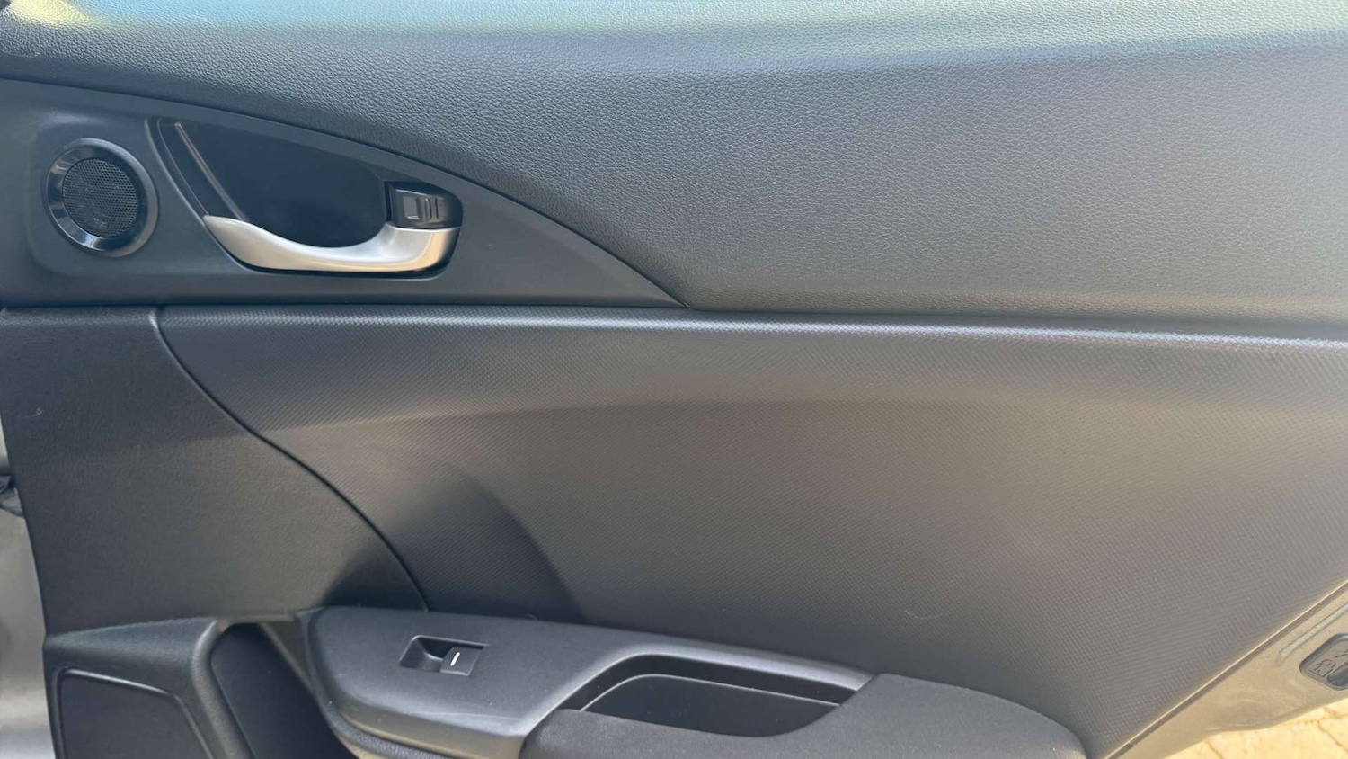 Used Honda Civic 2017 for sale - 77312226: Photo 18