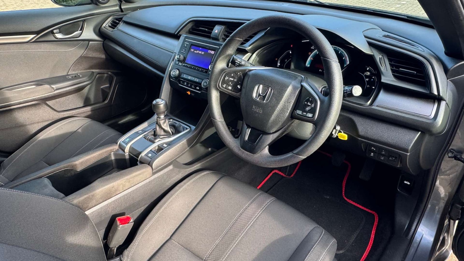 Used Honda Civic 2017 for sale - 77312226: Photo 9