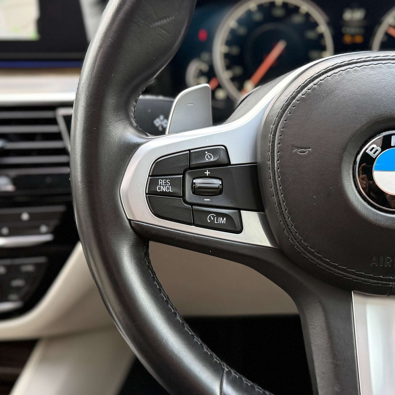 Used BMW 5 Series 2018 for sale - 77394895: Photo 21