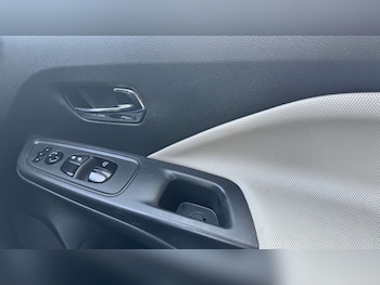 Used Nissan Micra 2017 for sale - 76602157: Photo