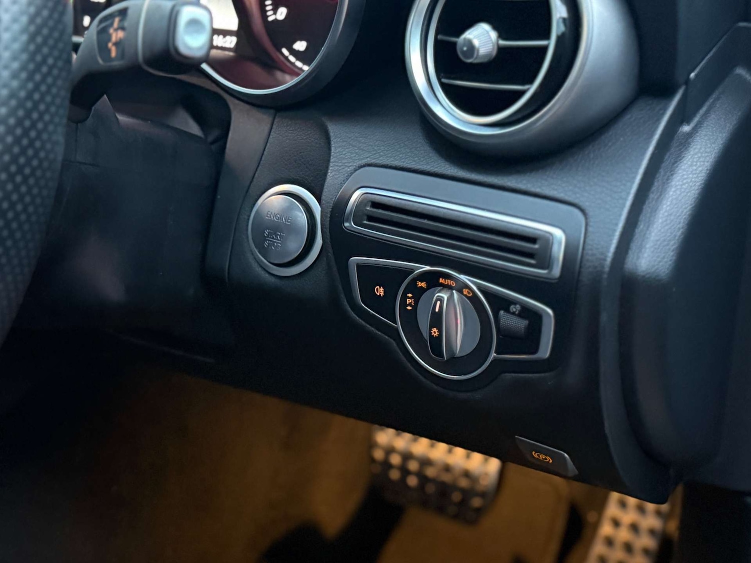 Used Mercedes-Benz C Class 2018 for sale - 77262789: Photo 30