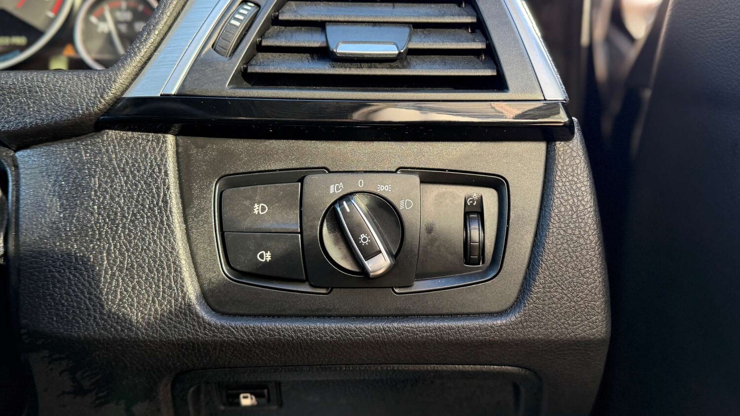 Used BMW 3 Series 2018 for sale - 77438687: Photo 29