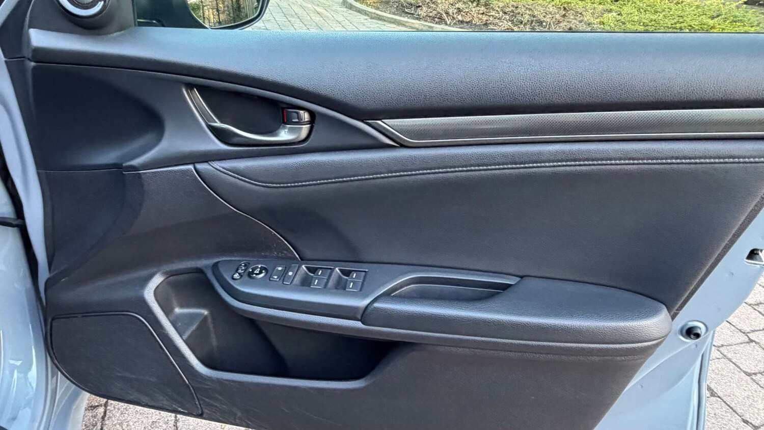 Used Honda Civic 2020 for sale - 77701543: Photo 20