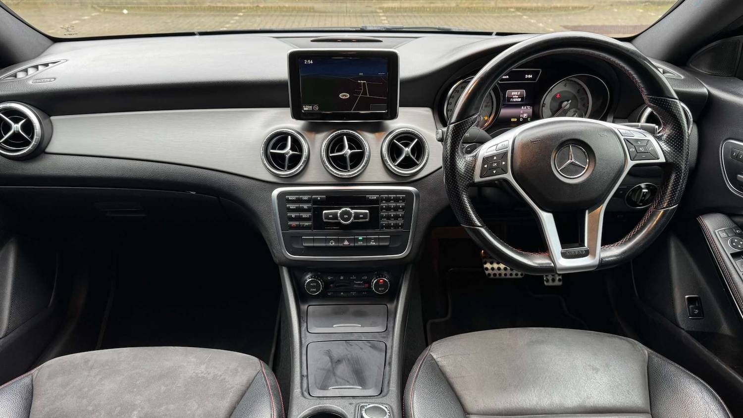 Used Mercedes-Benz CLA 2013 for sale - 78144620: Photo 2