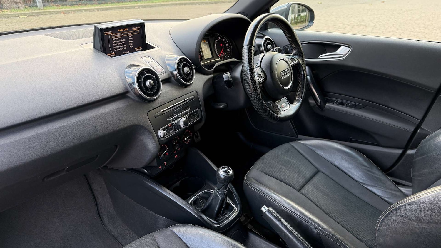 Used Audi A1 2015 for sale - 76698054: Photo 21