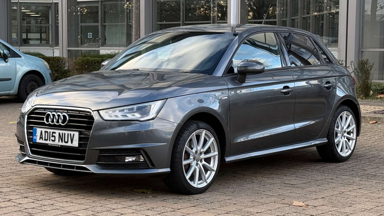 Used Audi A1 2015 for sale - 76698054: Photo 4