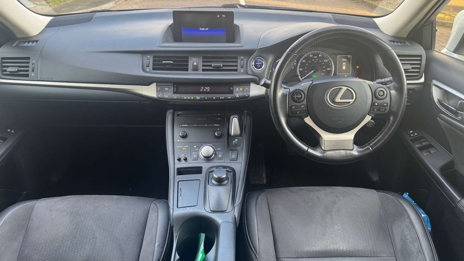 Used Lexus CT 2018 for sale - 77236244: Photo 2