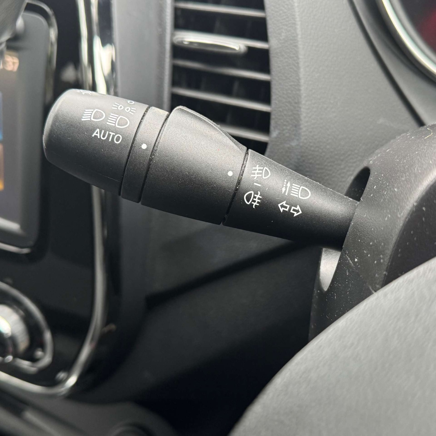 Used Renault Captur 2016 for sale - 77336996: Photo 17