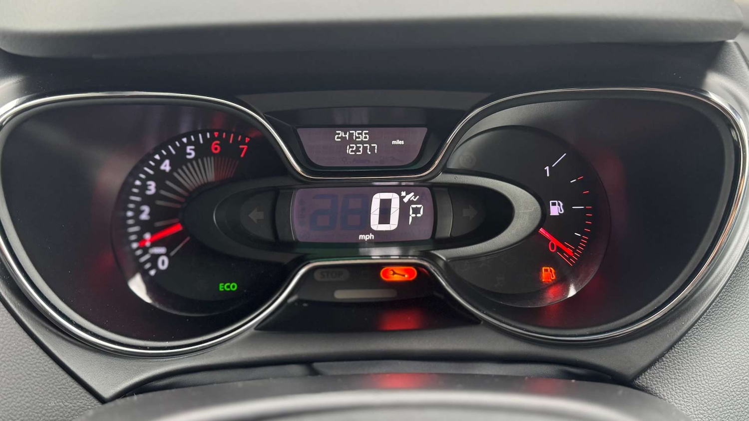 Used Renault Captur 2016 for sale - 77336996: Photo 22