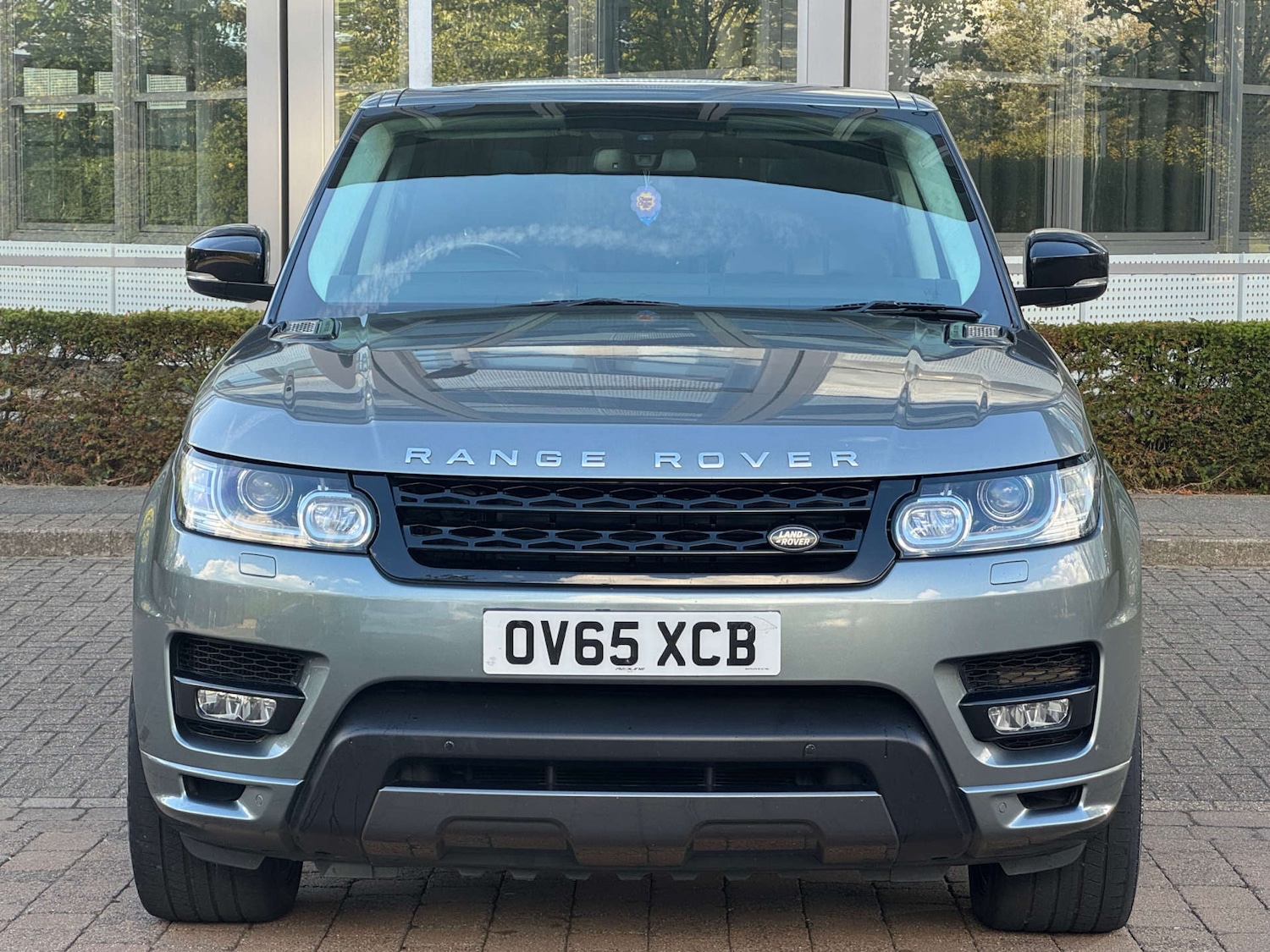 Used Land Rover Range Rover Sport 2015 for sale - 76665405: Photo 2