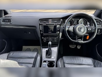 Used Volkswagen Golf 2014 for sale - 77563349: Photo