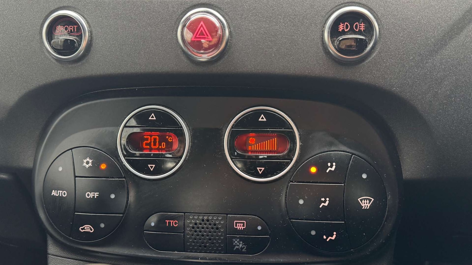 Used Abarth 595 2016 for sale - 76601649: Photo 25