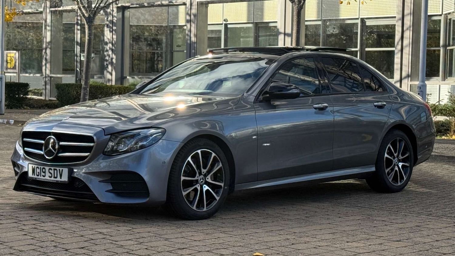 Used Mercedes-Benz E Class 2019 for sale - 76445605: Photo 5
