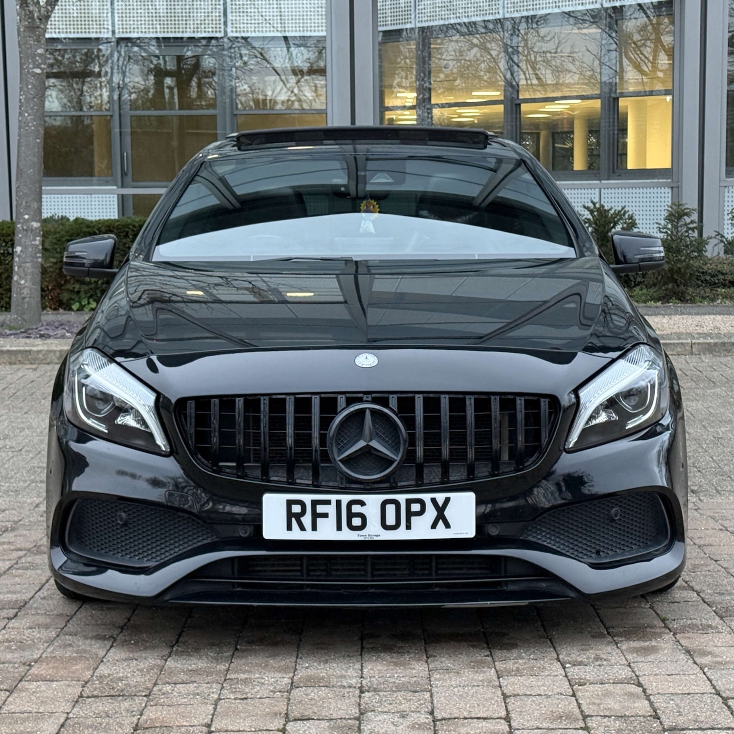 Used Mercedes-Benz A-Class 2016 for sale - 76840338: Photo 4