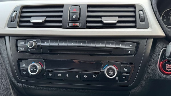 Used BMW 3 Series 2014 for sale - 76198705: Photo 30
