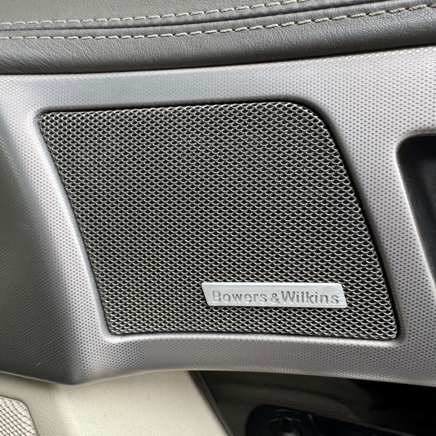 Used Jaguar XF 2010 for sale - 76527419: Photo 20